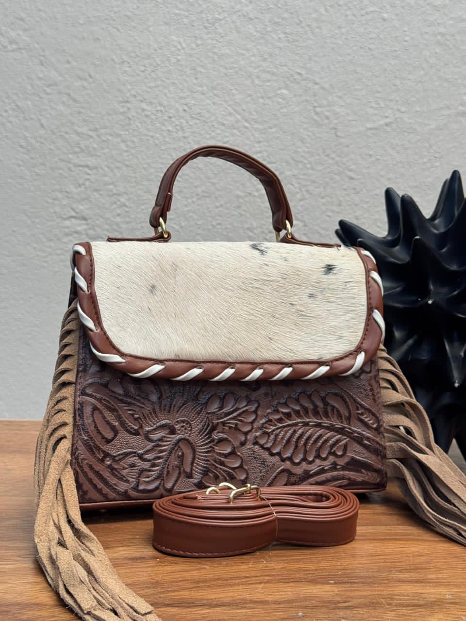 CROSSBODY FABIOLA PELO Y BARBAS VARIABLE PIEL CHOCOLATE