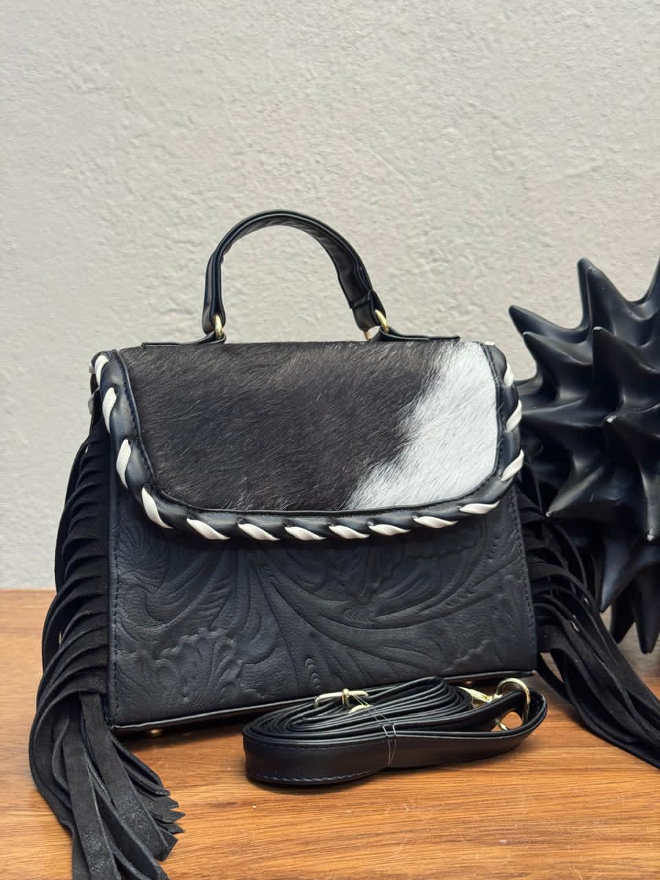 CROSSBODY FABIOLA PELO Y BARBAS VARIABLE PIEL NEGRO