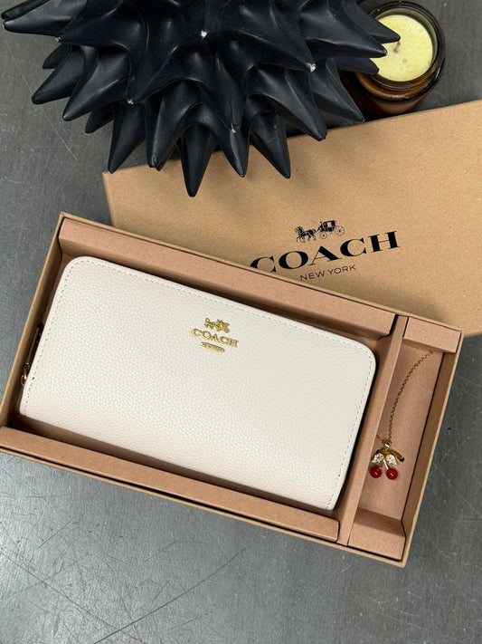 CARTERA COACH DIJE HUESO LISO