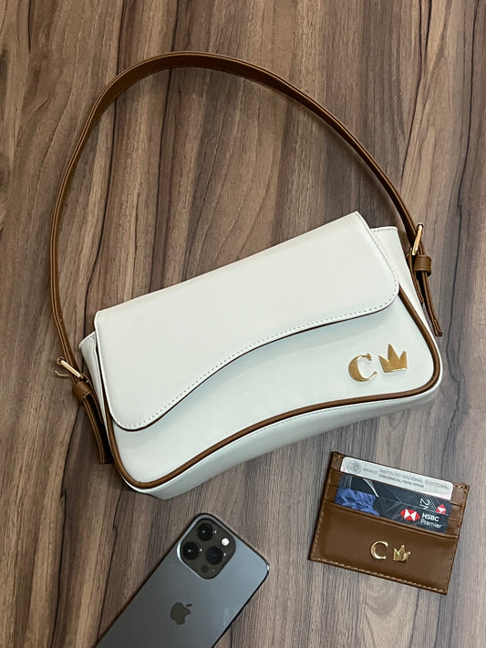 AGATHA LATTE/CAMEL CORREA CAMEL