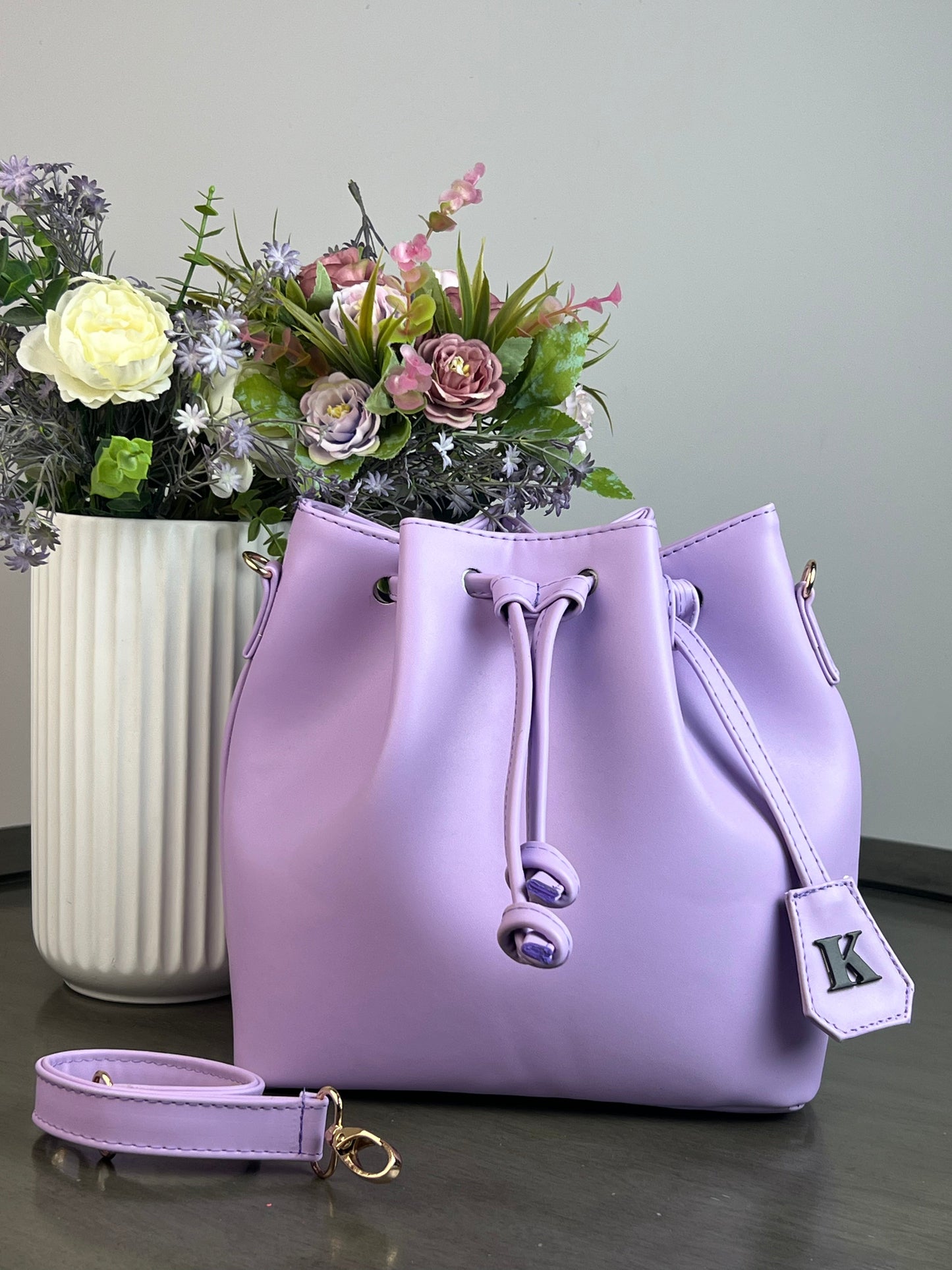 BUCKET FINO LILA LISO