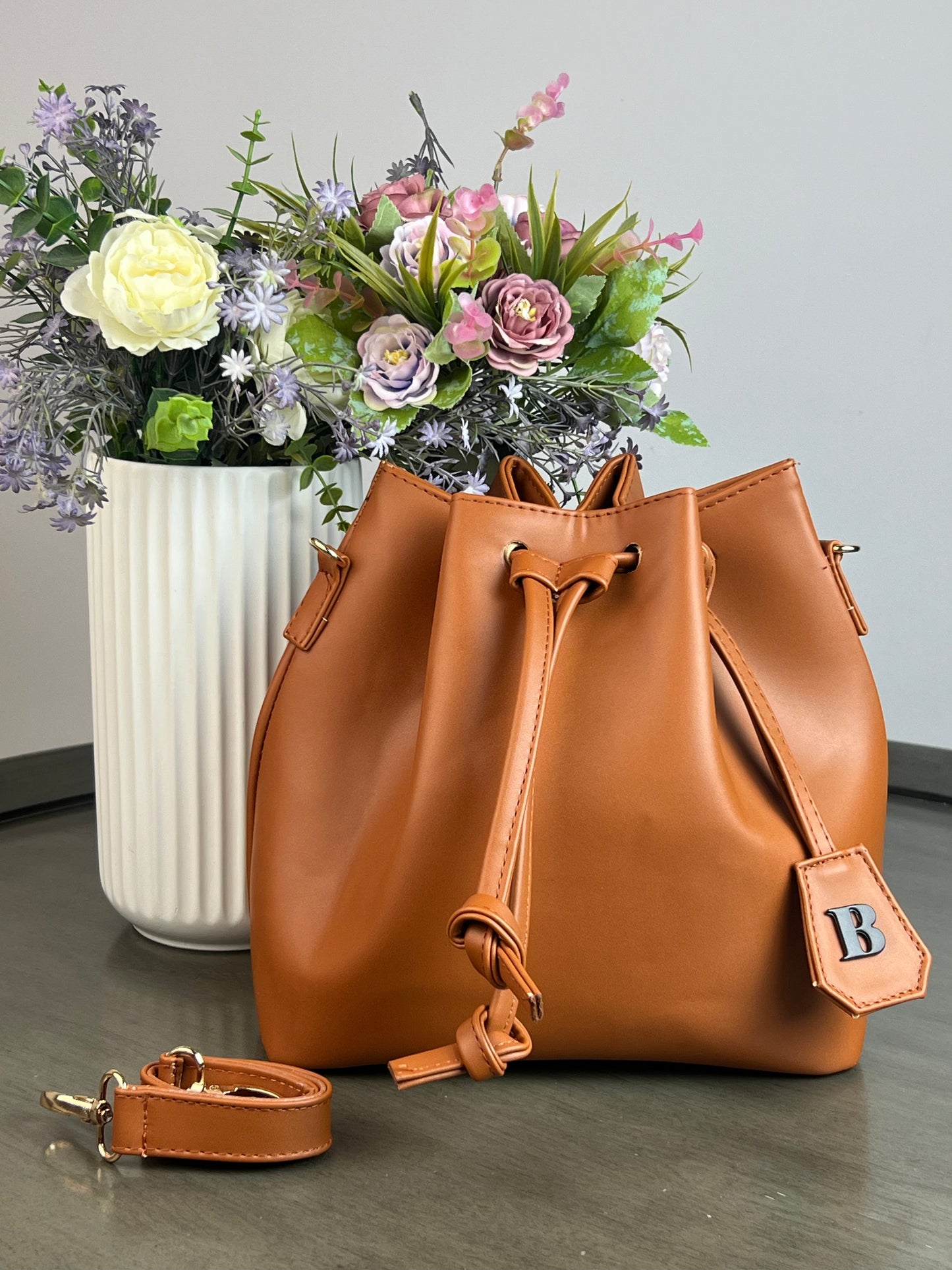 BUCKET FINO CAMEL LISO