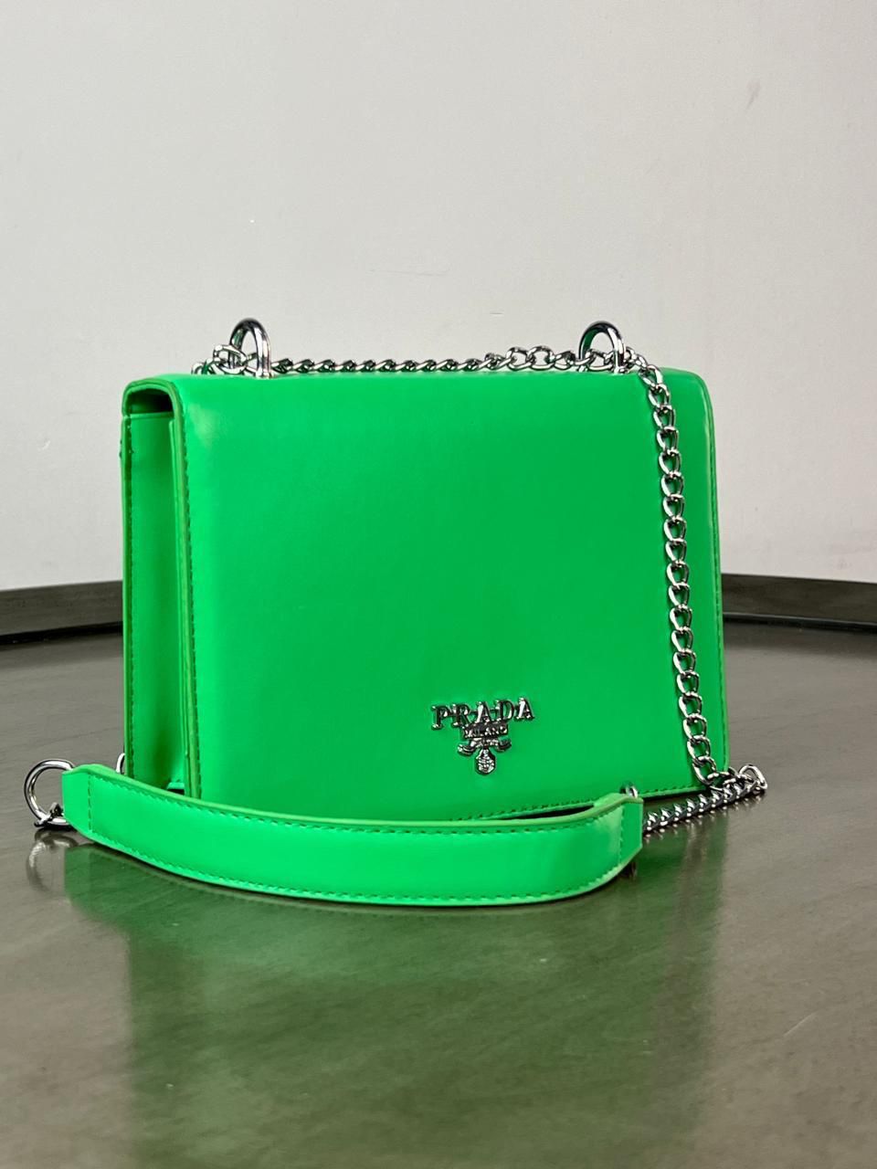PRADA CADENA VERDE