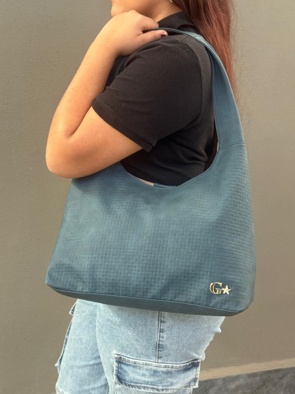 BOLSO ARTEMISA COLOR AZUL MARINO FRESNO