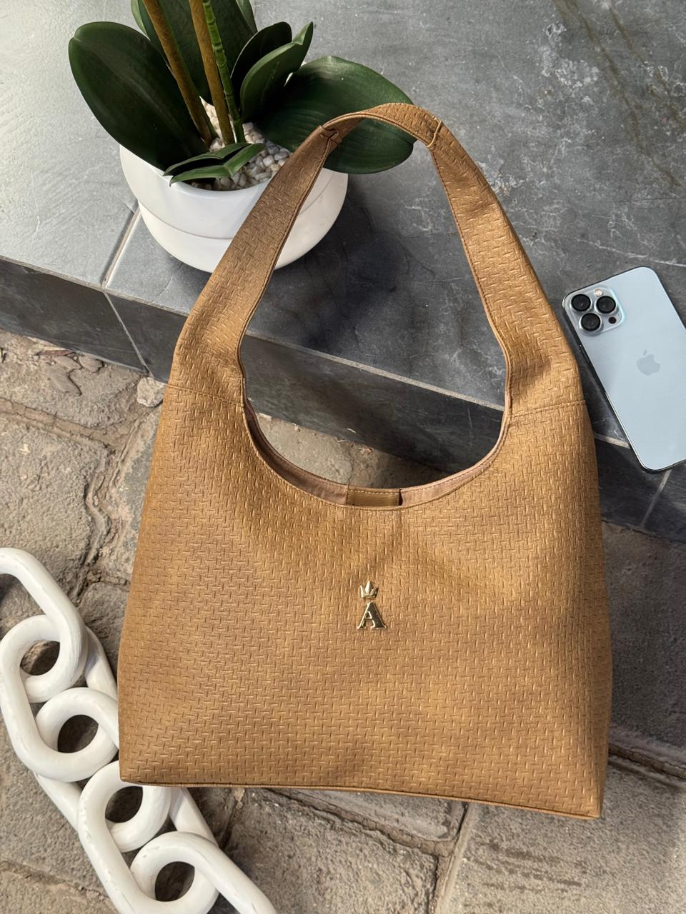 BOLSO ARTEMISA COLOR CAMEL