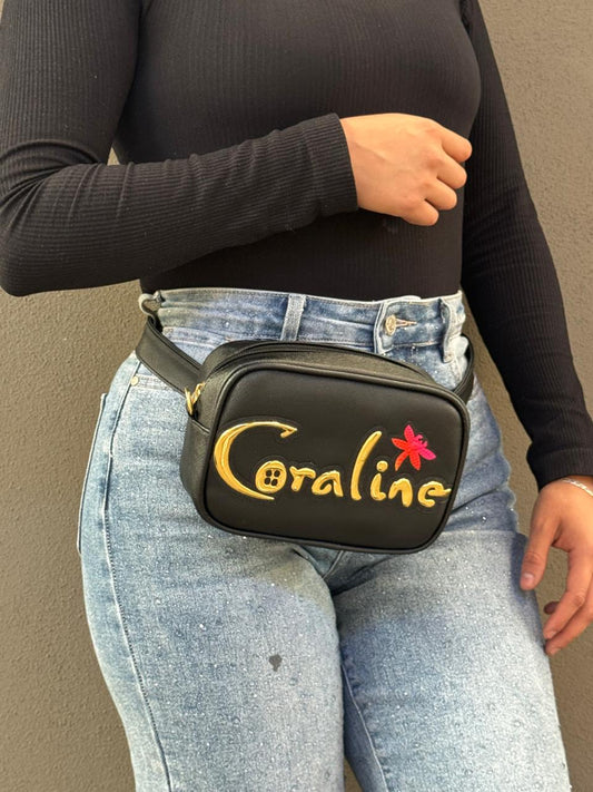 BOLSO/CANGUERERA PERSONAJE CORALINE