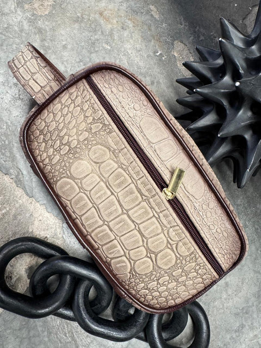 NECESER HOMBRE 100% PIEL ARENA COCODRILO