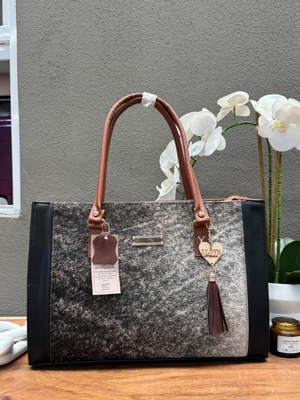 UB MOD ARTESANAL BIANCA PELO NEGRO