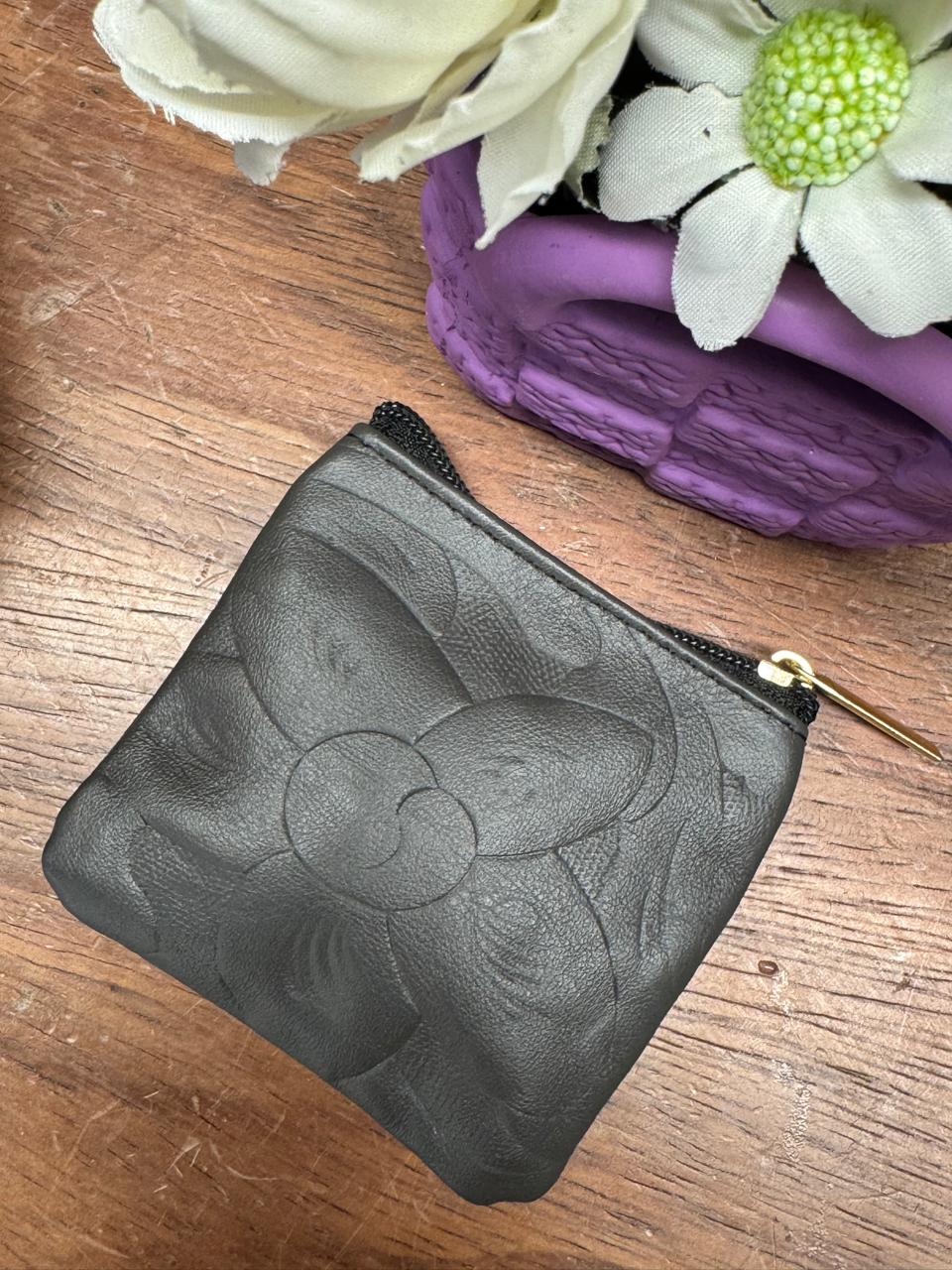 MONEDERO CLASICO CINCELADO OXFORD OSCURO