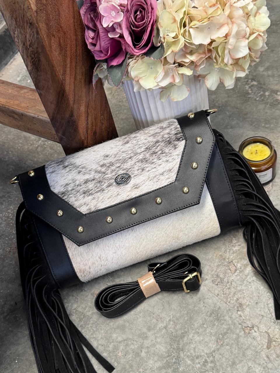 CROSSBODY JESSI PELO Y BARBAS VARIABLE PIEL NEGRO