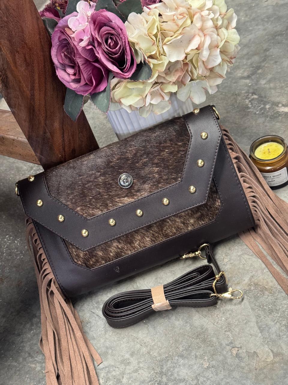 CROSSBODY JESSI PELO Y BARBAS VARIABLE PIEL FERRERO/ARENA