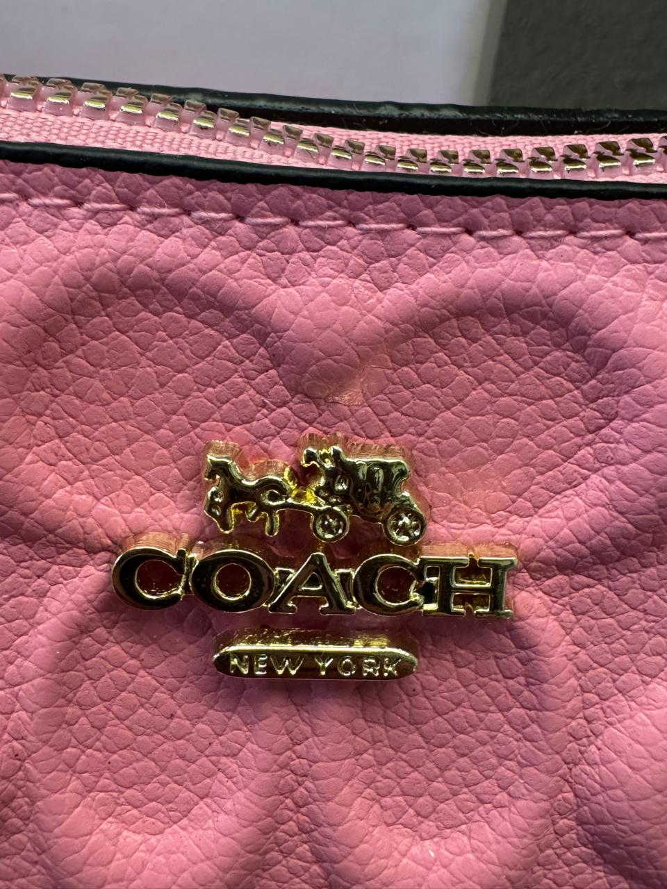 KIT COACH 2.0 BOLSO NEGRO CHAROL RELIEVE