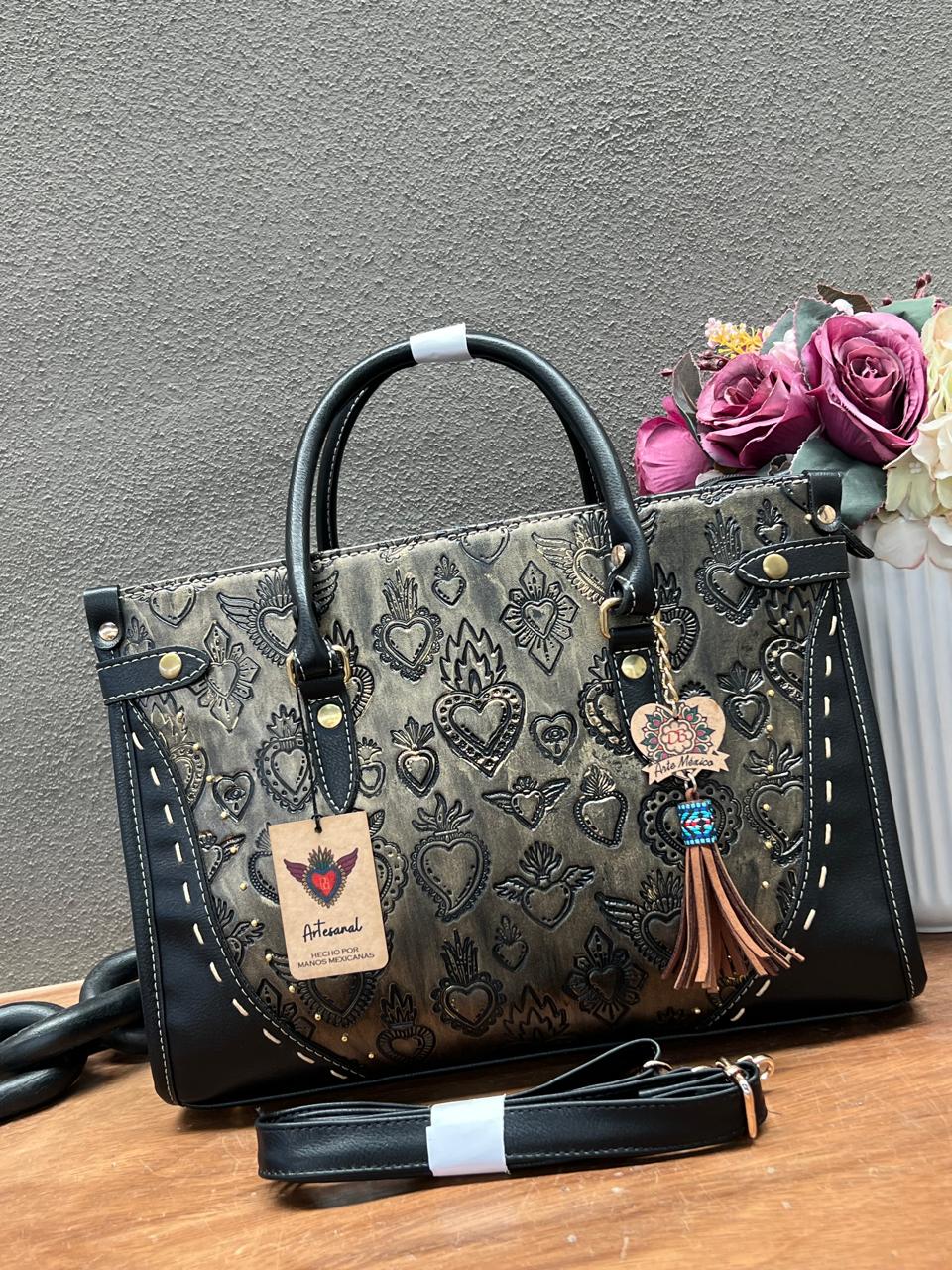 DB GDE JENIFER CORAZONES NEGRO/DORADO