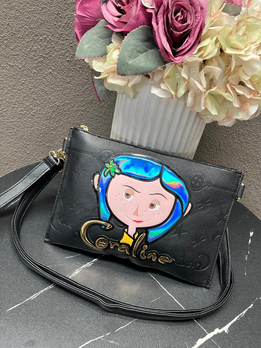 CROSSBODY/MUÑEQUERA DISNEY CORALINE