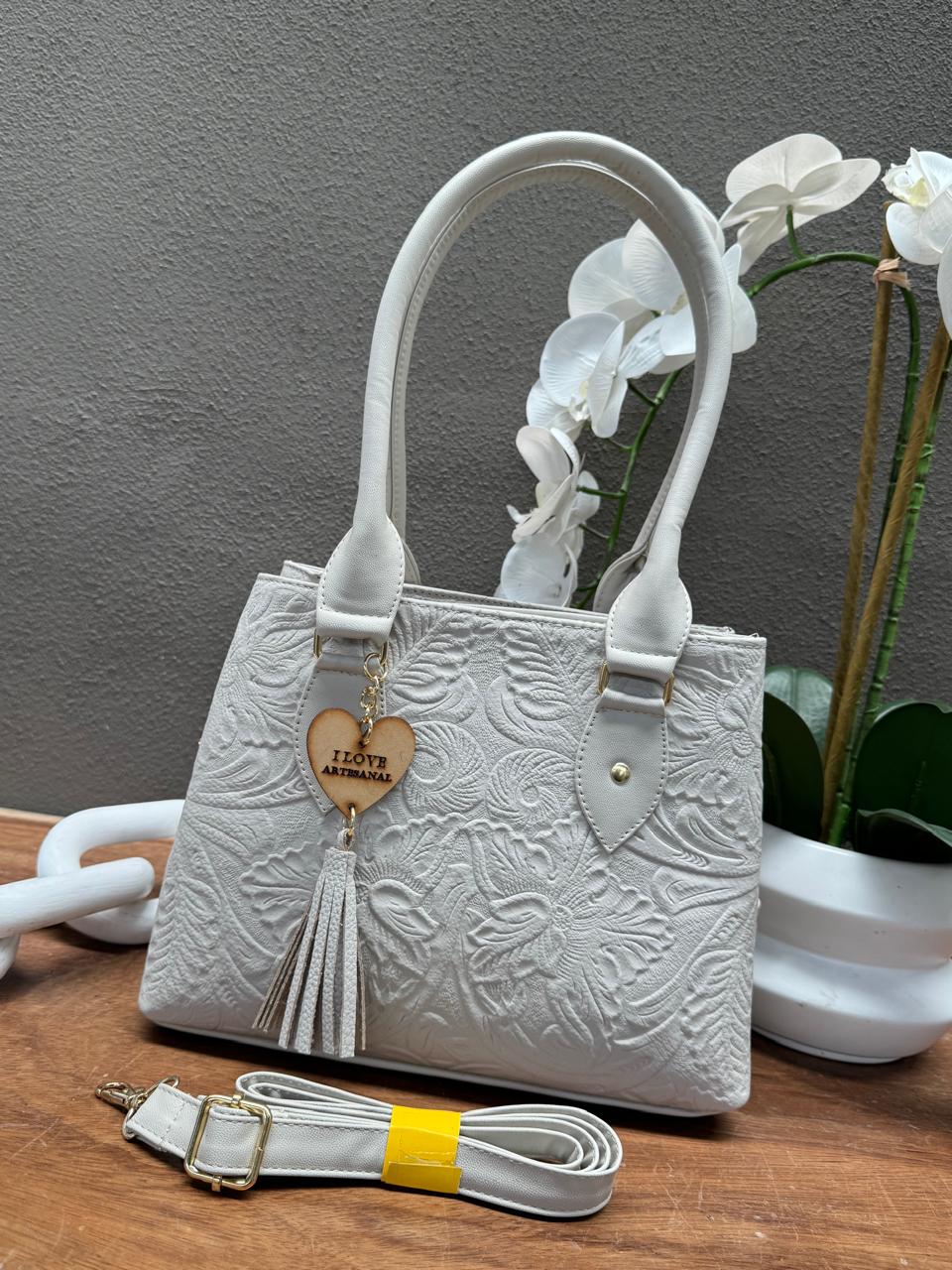 BOLSO PERLA COLOR HUESO