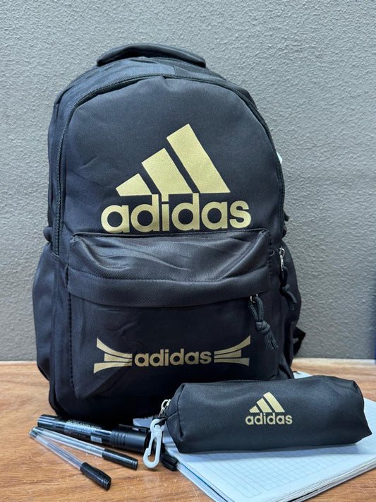 MOCHILA CON LAPICERA ADIDAS NEGRO/DORADO
