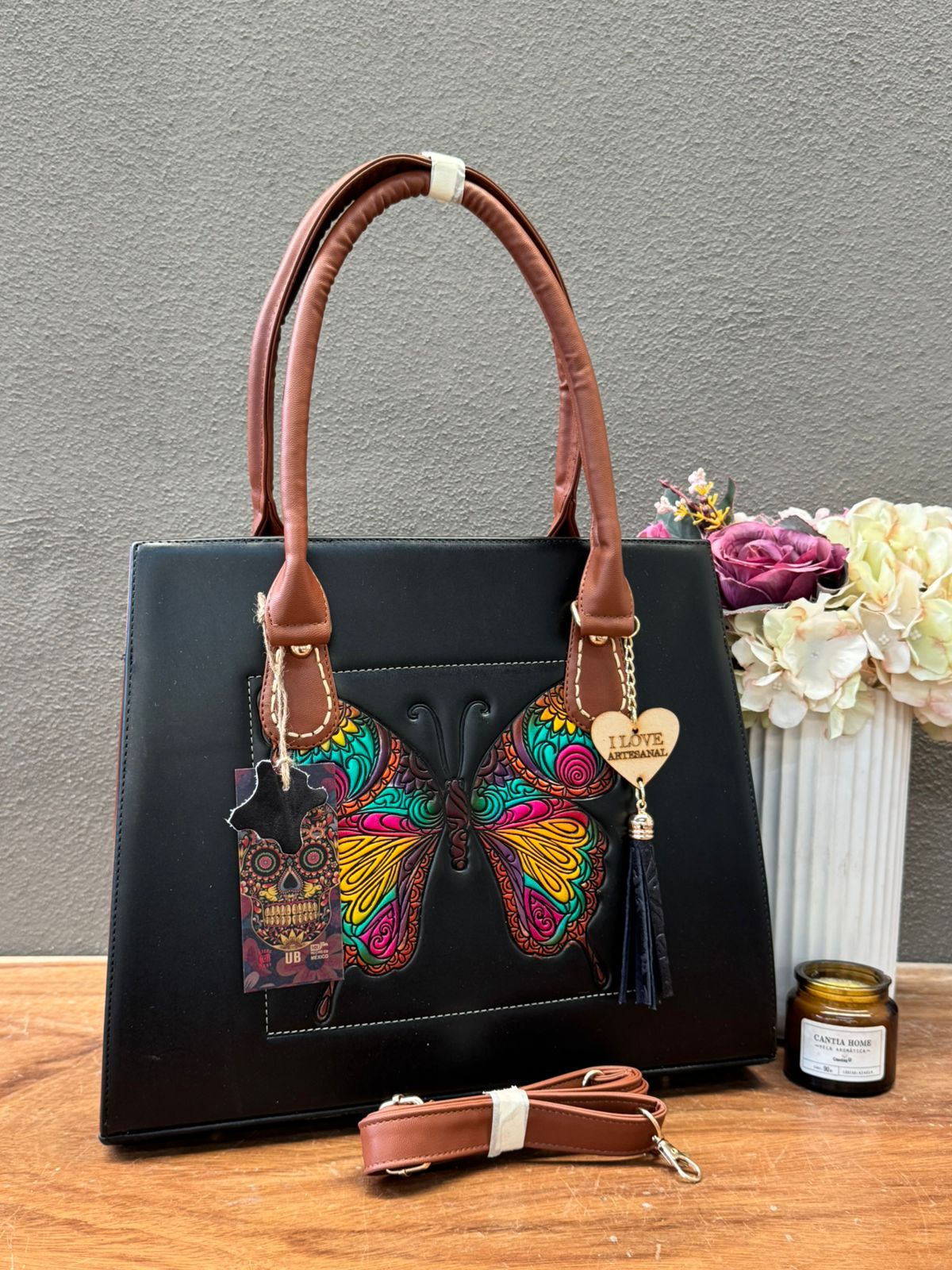 MOD ARTESANAL HORTENSIA MARIPOSA NEGRO