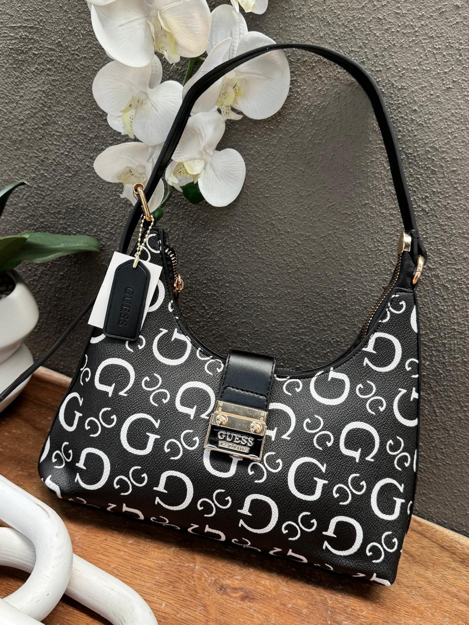 BAGUETTE GUESS 05 NEGRO/BLANCO