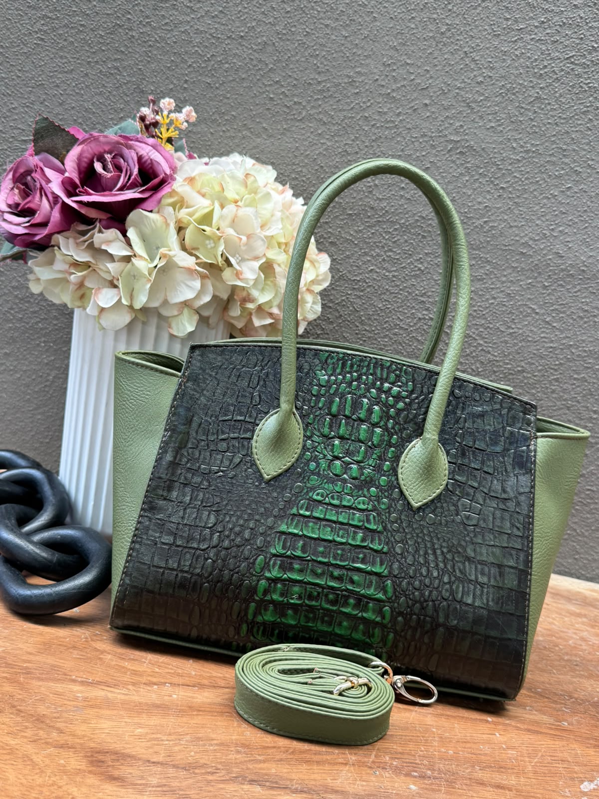 BOLSO GRISEL COCODRILO COLOR OLIVO