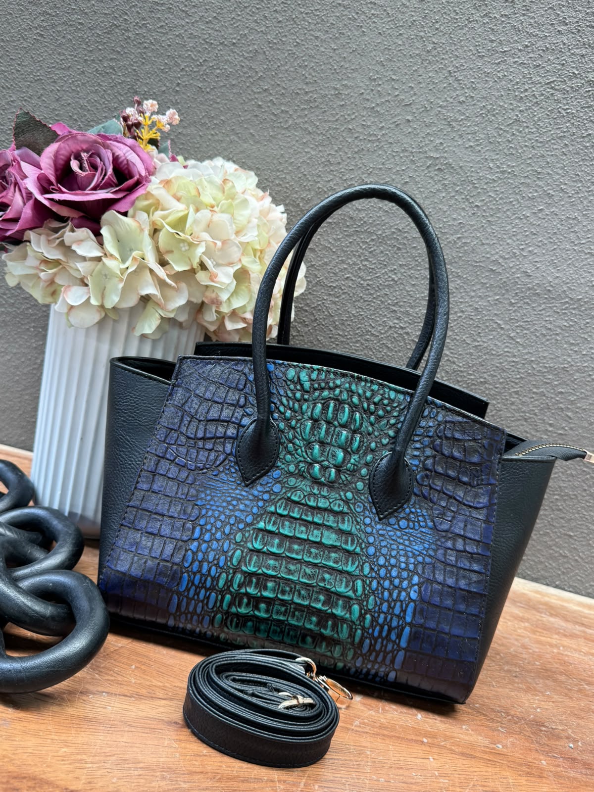 BOLSO GRISEL COCODRILO COLOR NEGRO