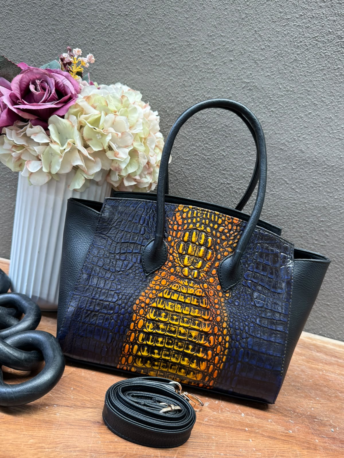 BOLSO GRISEL COCODRILO COLOR NEGRO