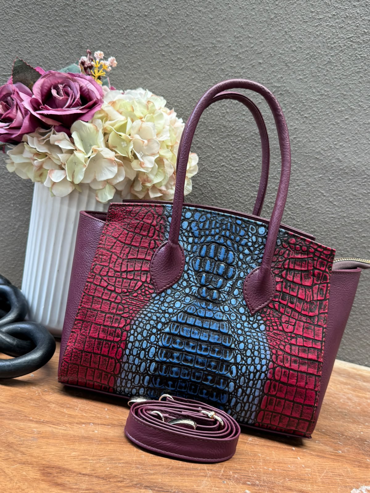 BOLSO GRISEL COCODRILO COLOR VINO