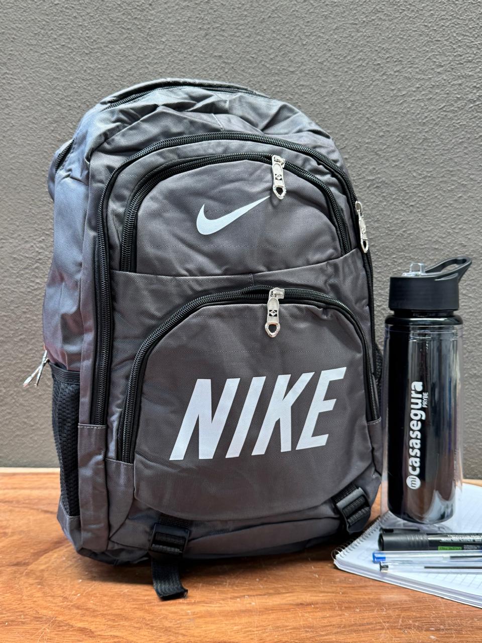 MOCHILA NIKE 056 GRIS