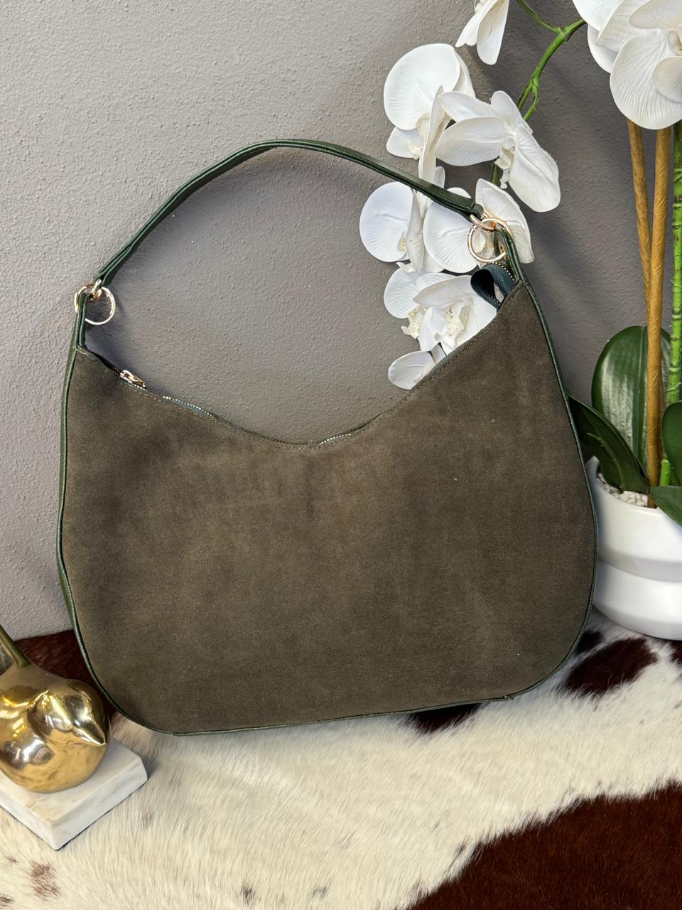 BOLSO EGIPTO GAMUZA COLOR VERDE MILITAR