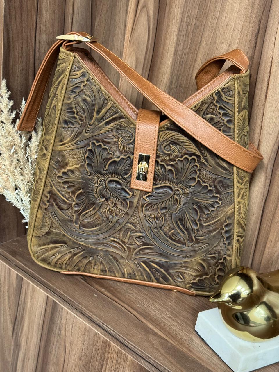 BOLSO YESSENIA COLOR MIEL CRAZY