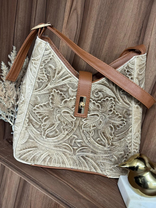 BOLSO YESSENIA COLOR ARENA CRAZY