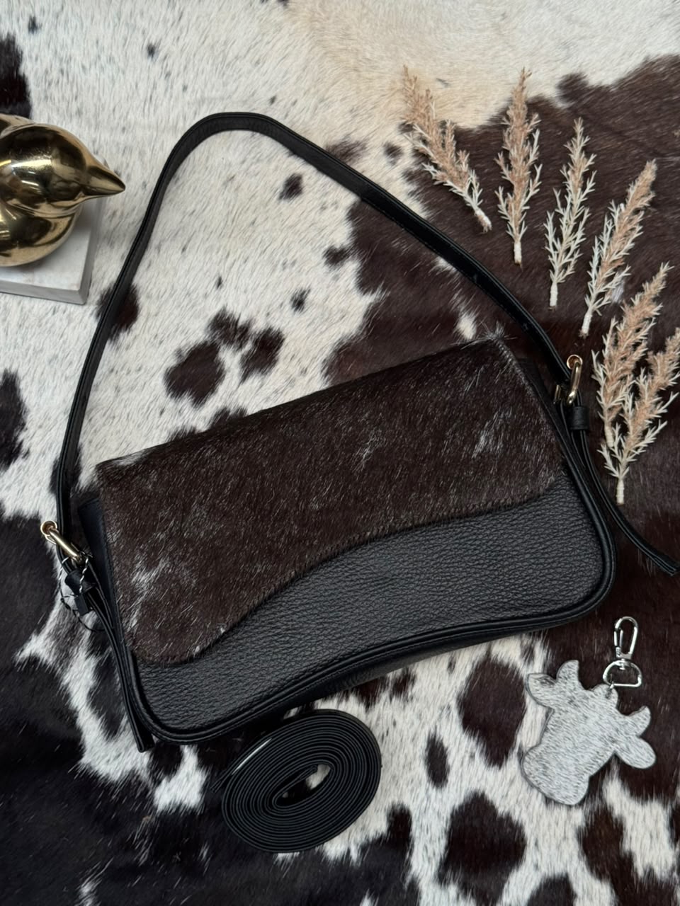 AGATHA PELO PIEL NEGRO