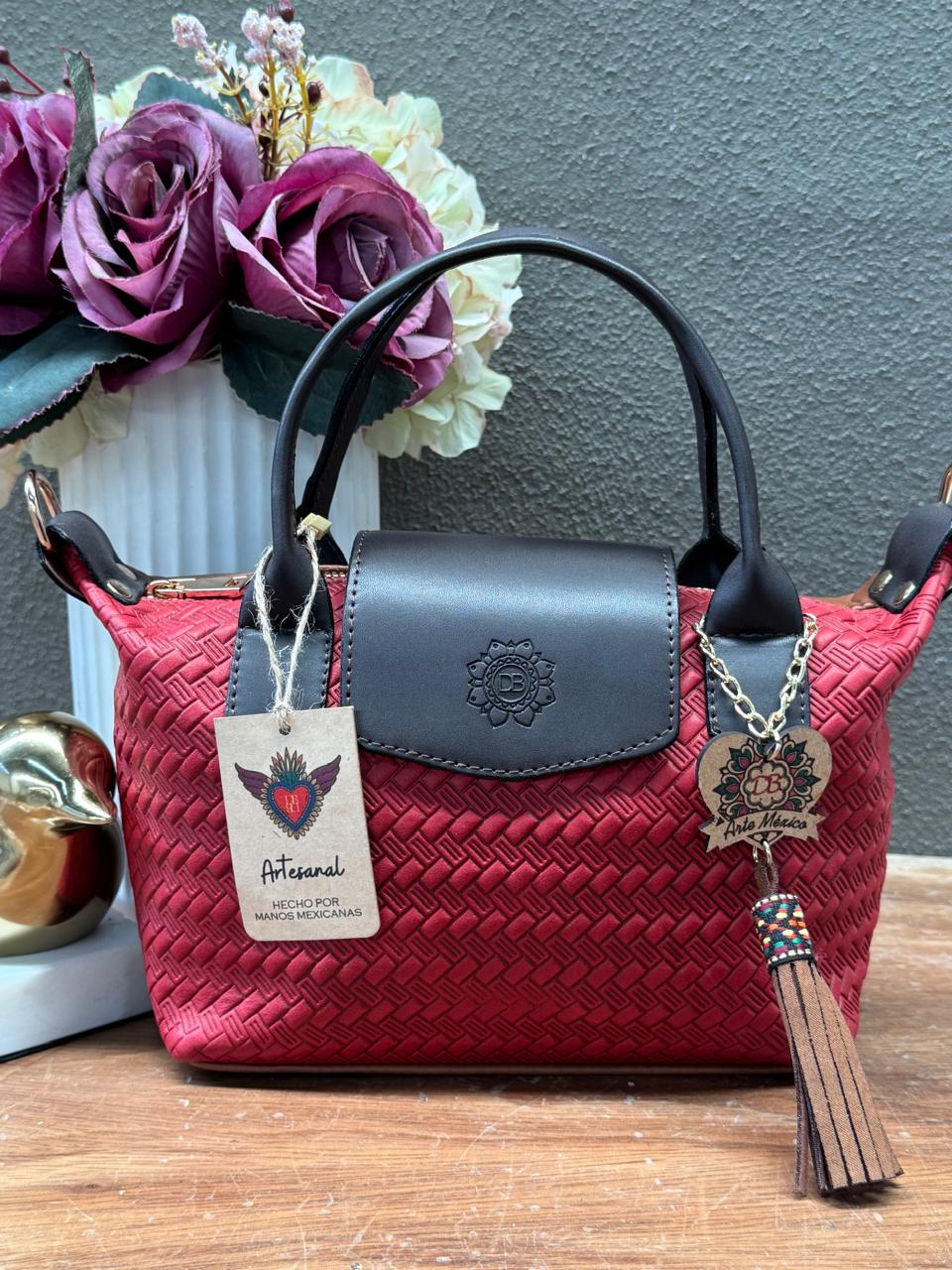 DB ESTHER ENTRAMADO COLOR ROJO