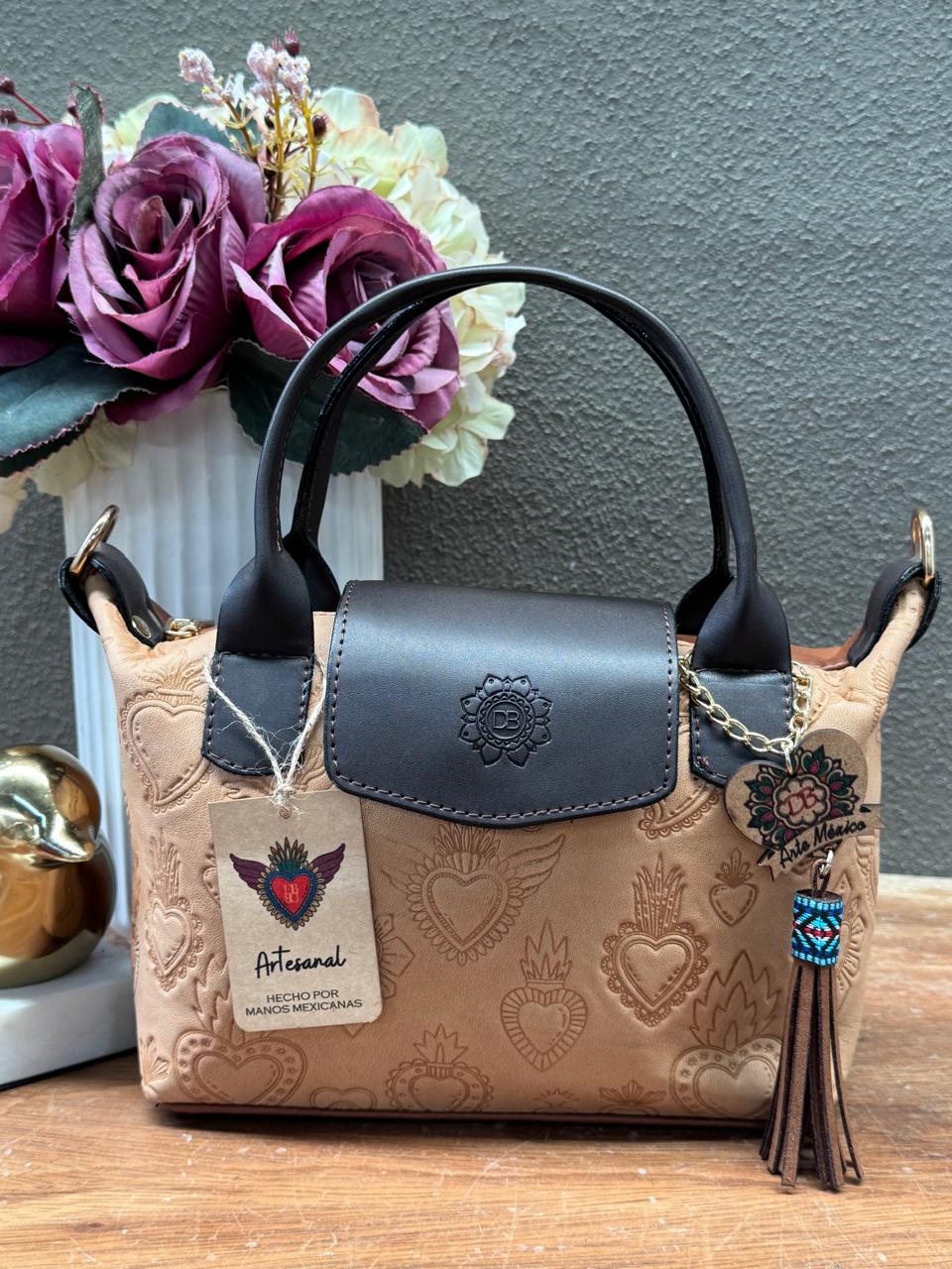 DB ESTHER CORAZONES CREMA