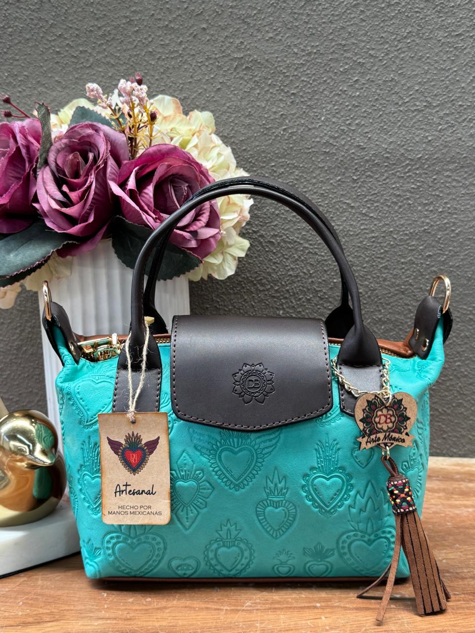 DB ESTHER CORAZONES AQUA