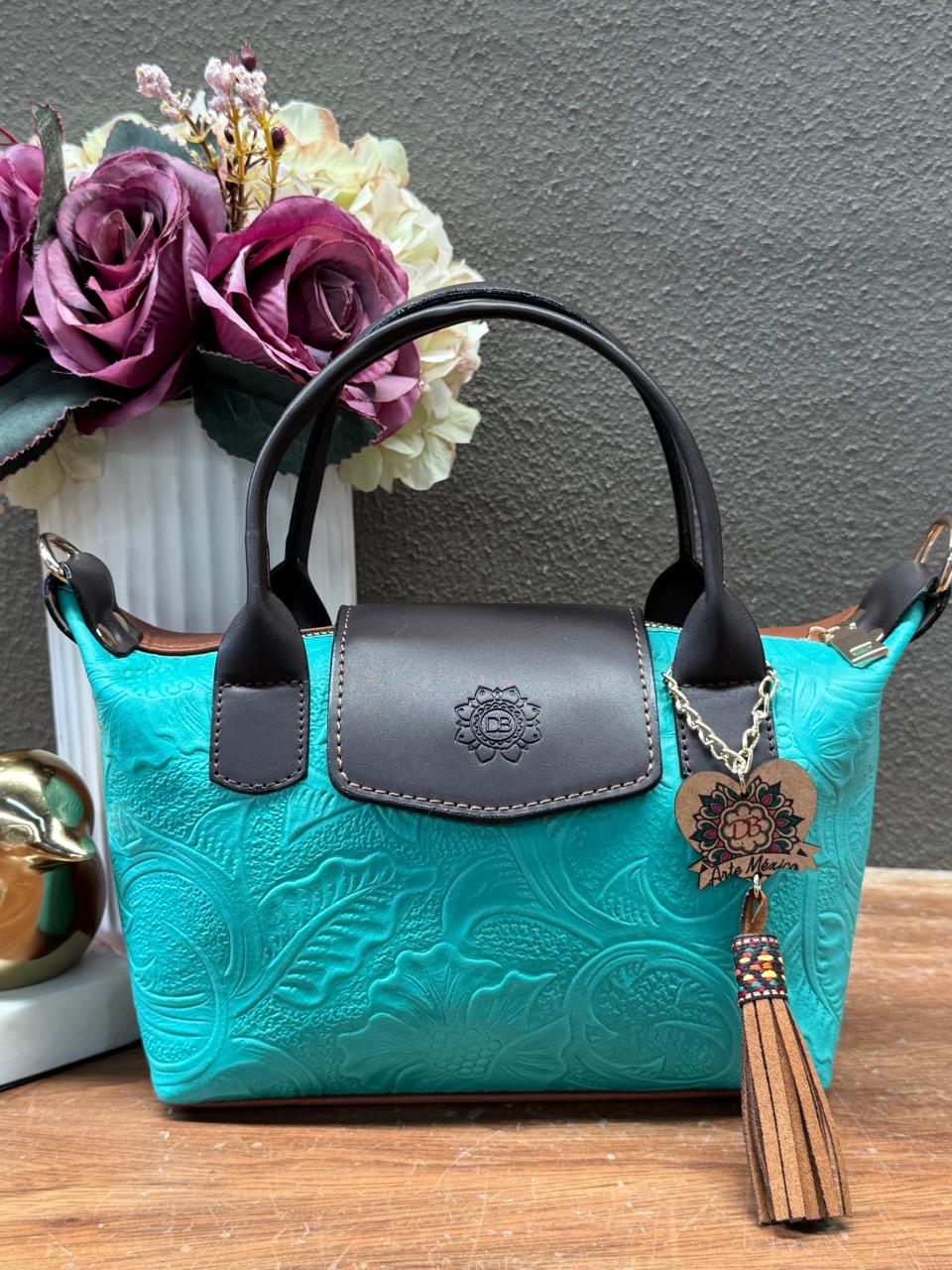 DB ESTHER FLORES HOJAS AQUA