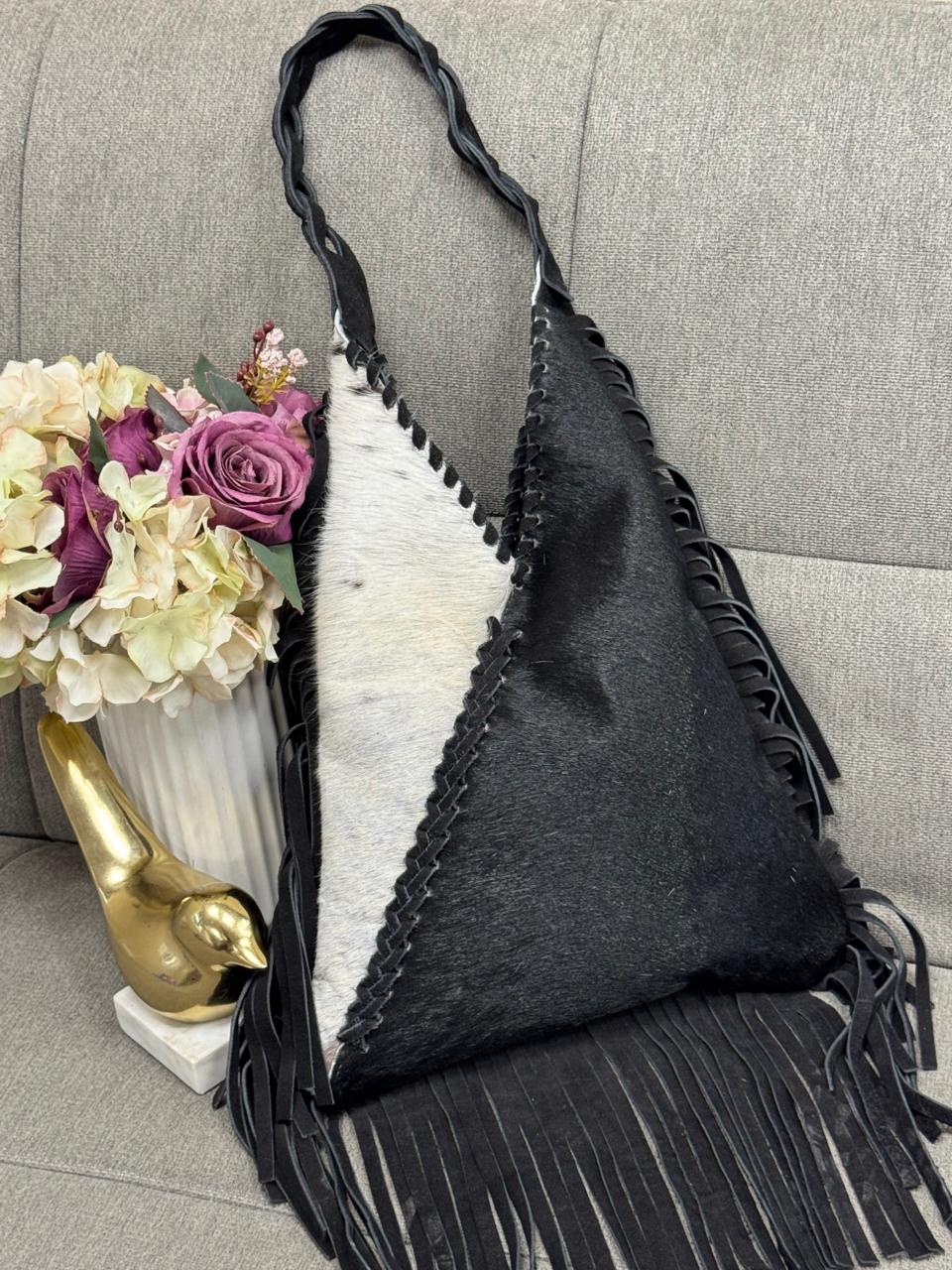BOLSO FORAJIDA PELO NEGRO