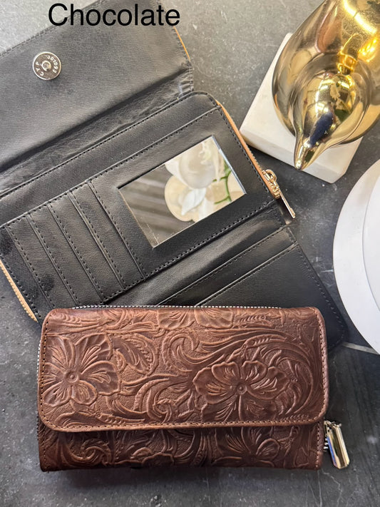 CARTERA PIEL BOLIVIA FLORES COLOR CHOCOLATE