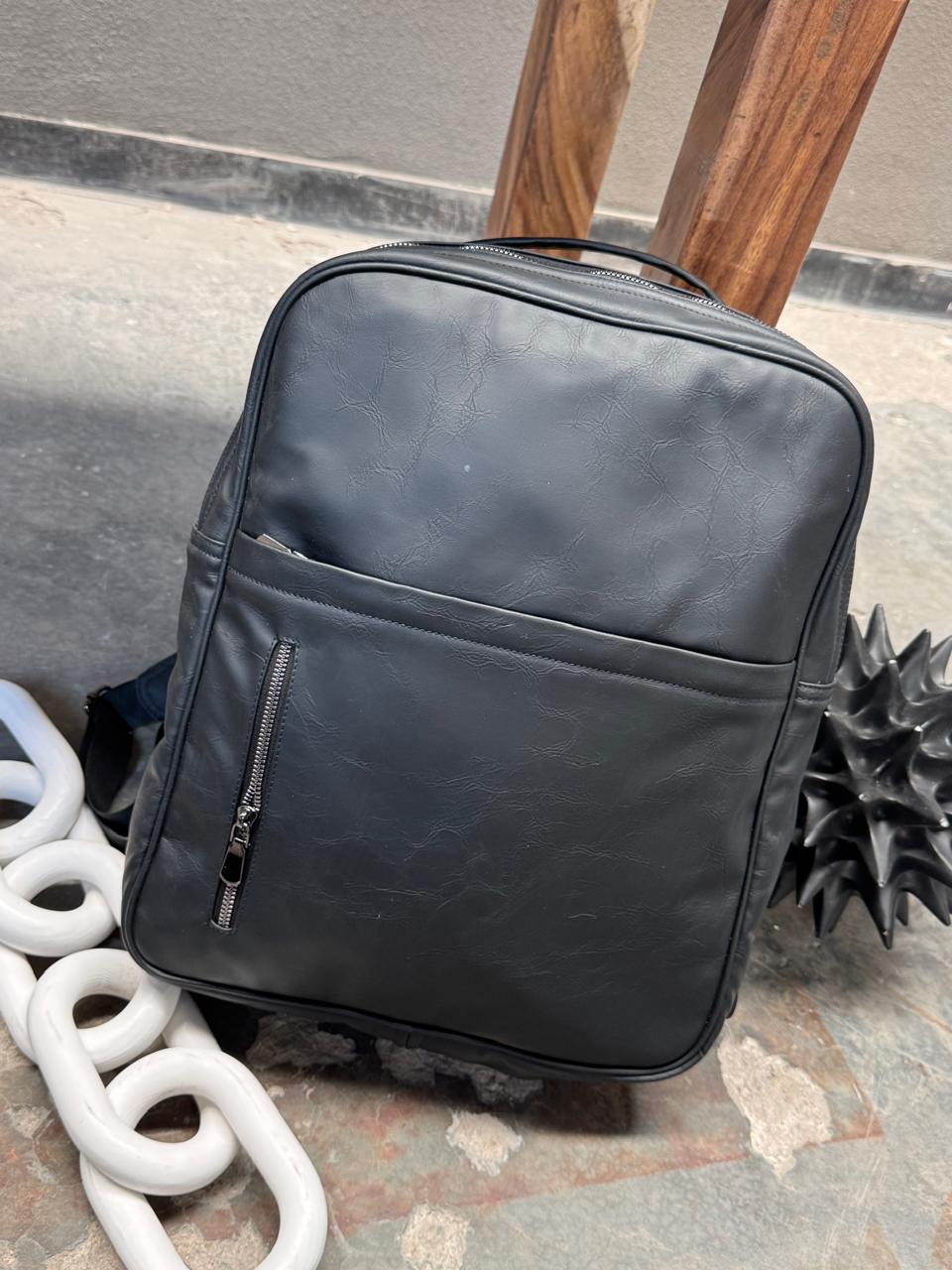 MOCHILA HELIOS NEGRO FRESNO