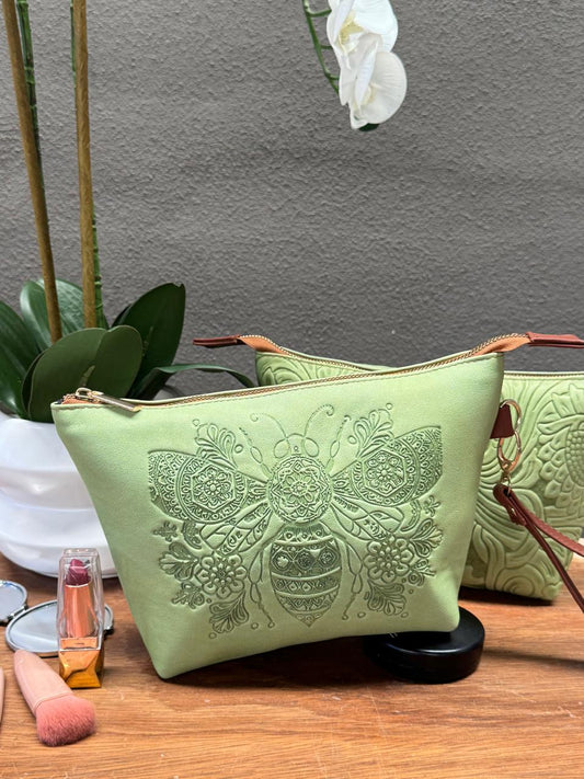 COSMETIQUERA PIEL GANESHA ABEJA VERDE OLIVO