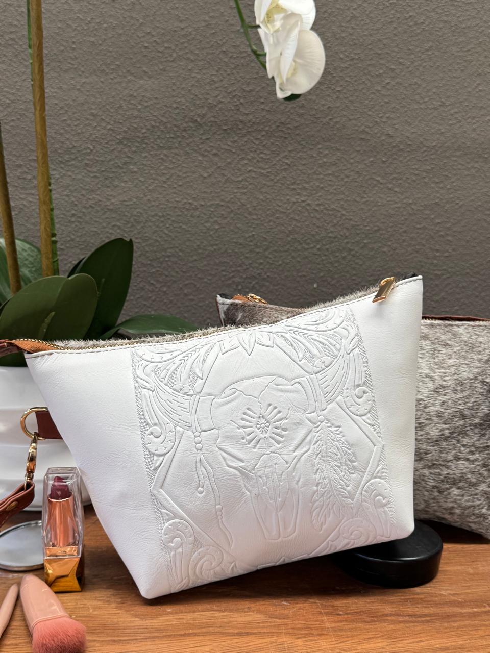 COSMETIQUERA PIEL GANESHA TORO BLANCO PELO