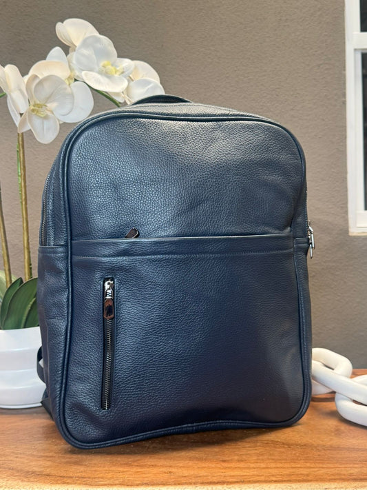 MOCHILA HELIOS DE PIEL COLOR AZUL MARINO