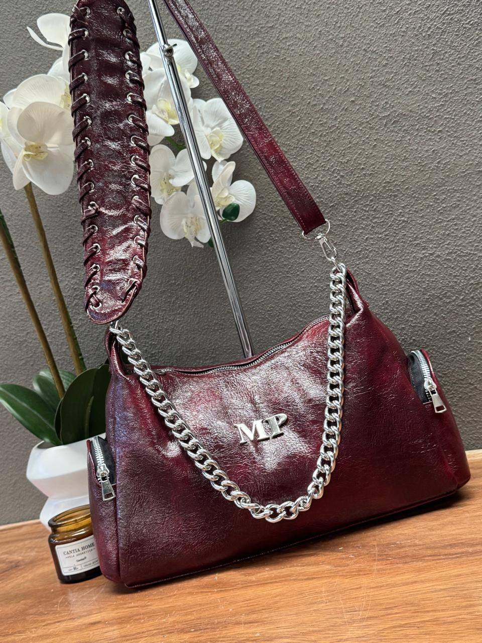 MODELO ADONIS VINO CHAROL ARRUGADO