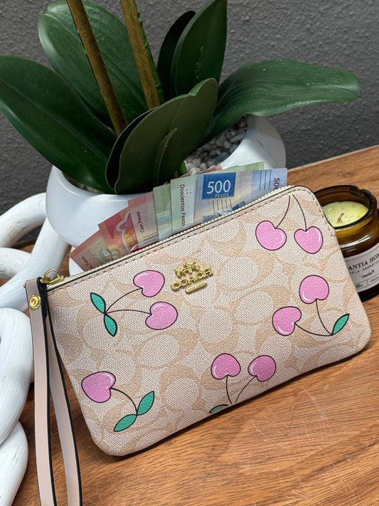 MUÑEQUERA CHOACH XL 2.0 MAQUILLAJE CEREZAS