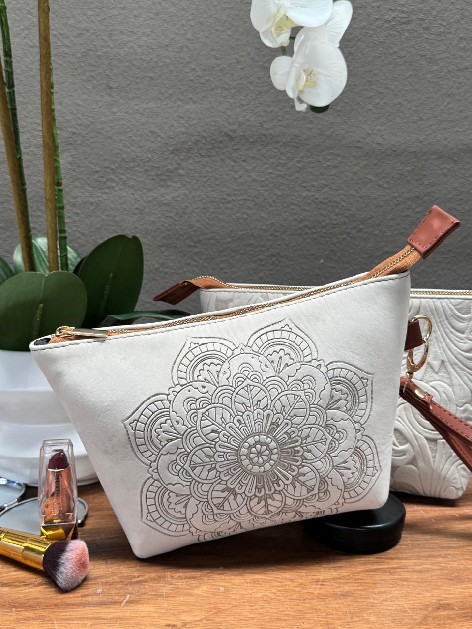 COSMETIQUERA PIEL GANESHA MANDALA HUESO