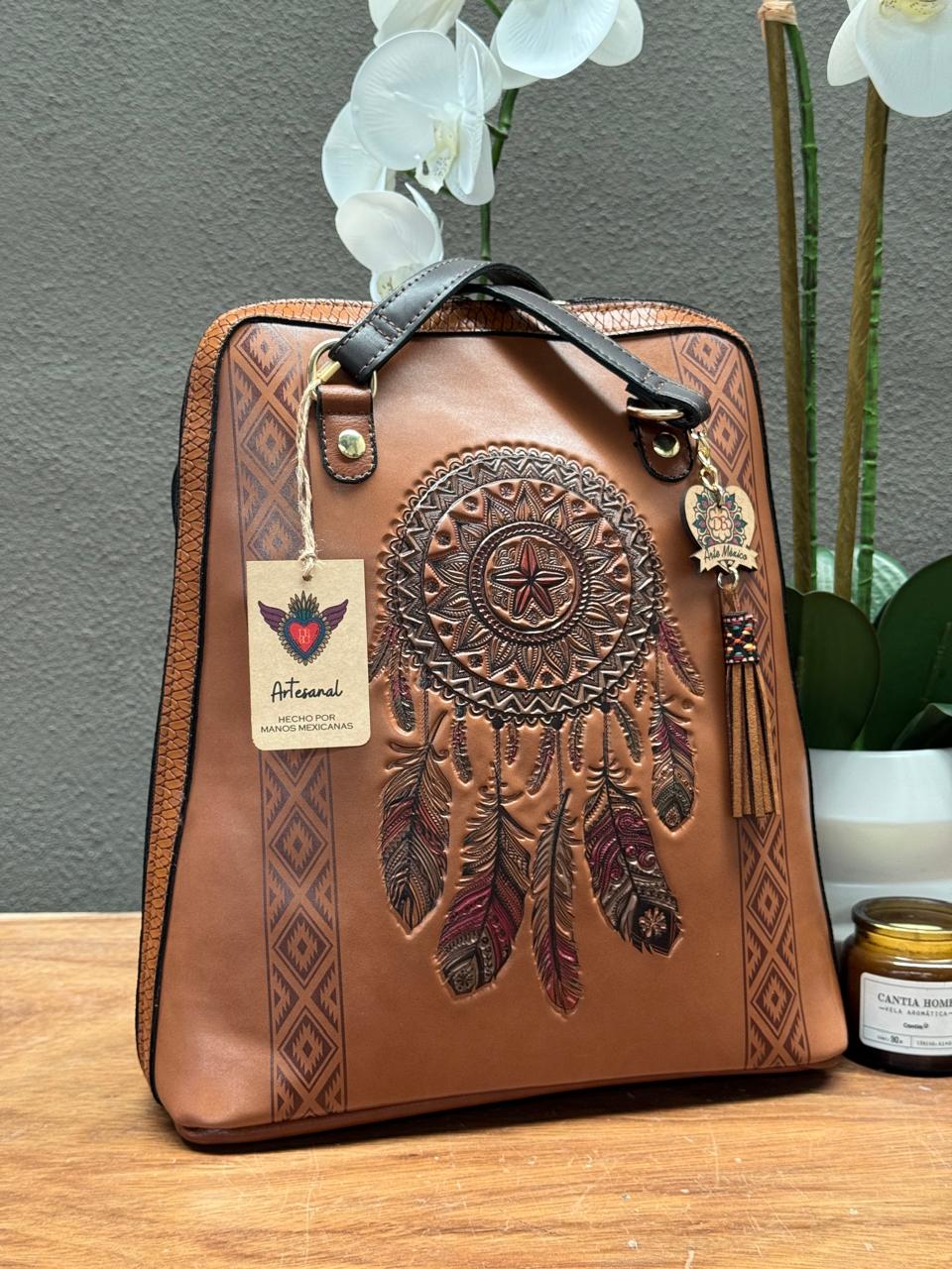 DB MOCHILA CAPRI ATRAPASUEÑOS CAMEL