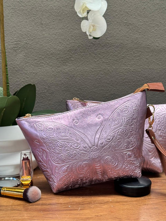 COSMETIQUERA PIEL GANESHA MARIPOSA ROSA METALICO