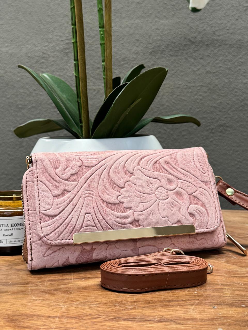 CARTERA CINCELADA ANA GRABADO PRIMAVERA ROSA PASTEL