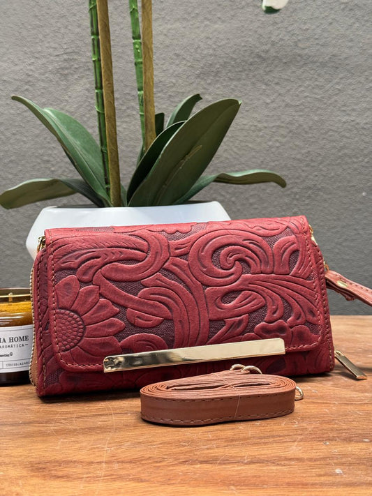 CARTERA CINCELADA ANA GRABADO PRIMAVERA COLOR BURDEOS