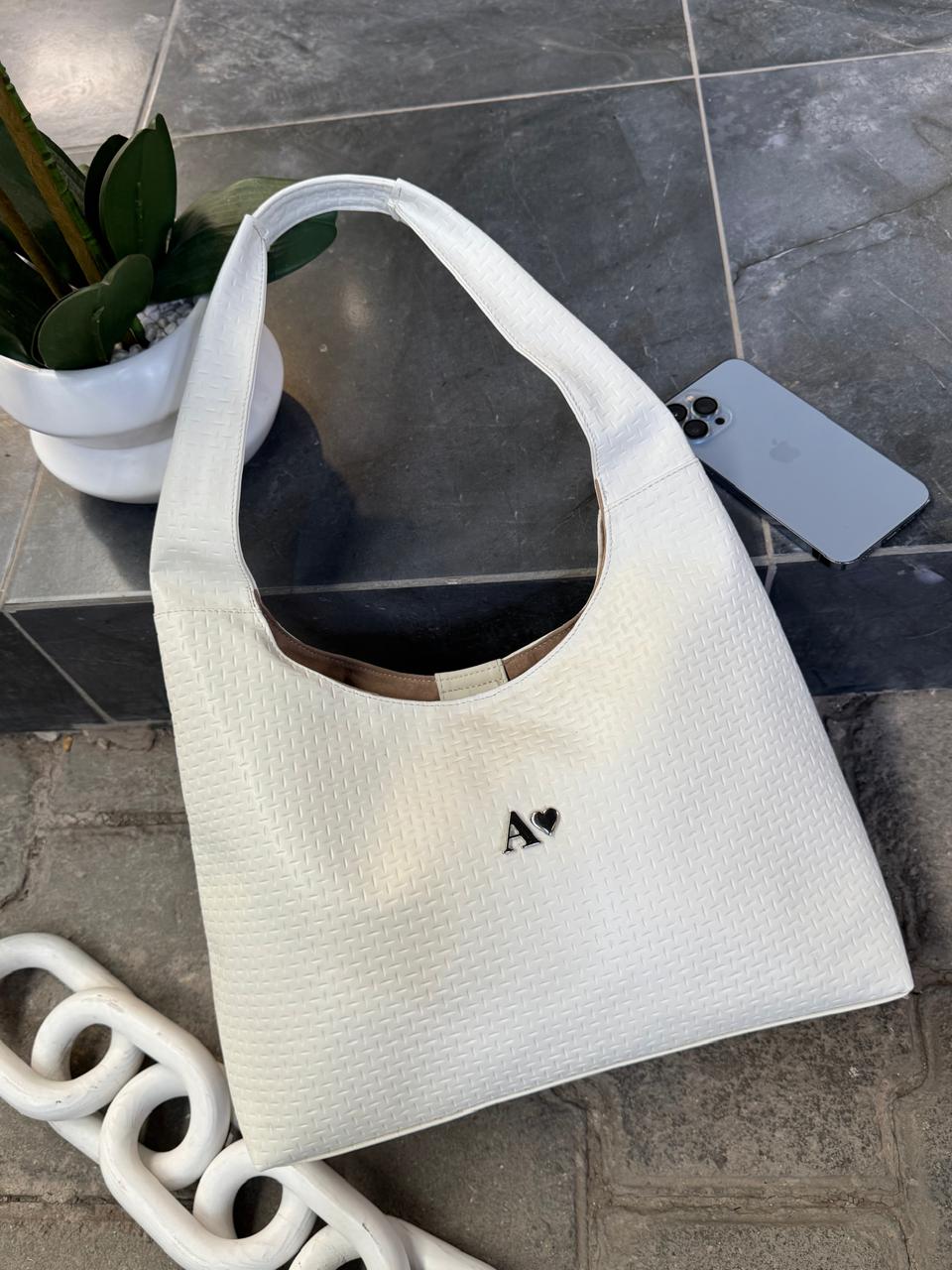 BOLSO ARTEMISA COLOR LECHE