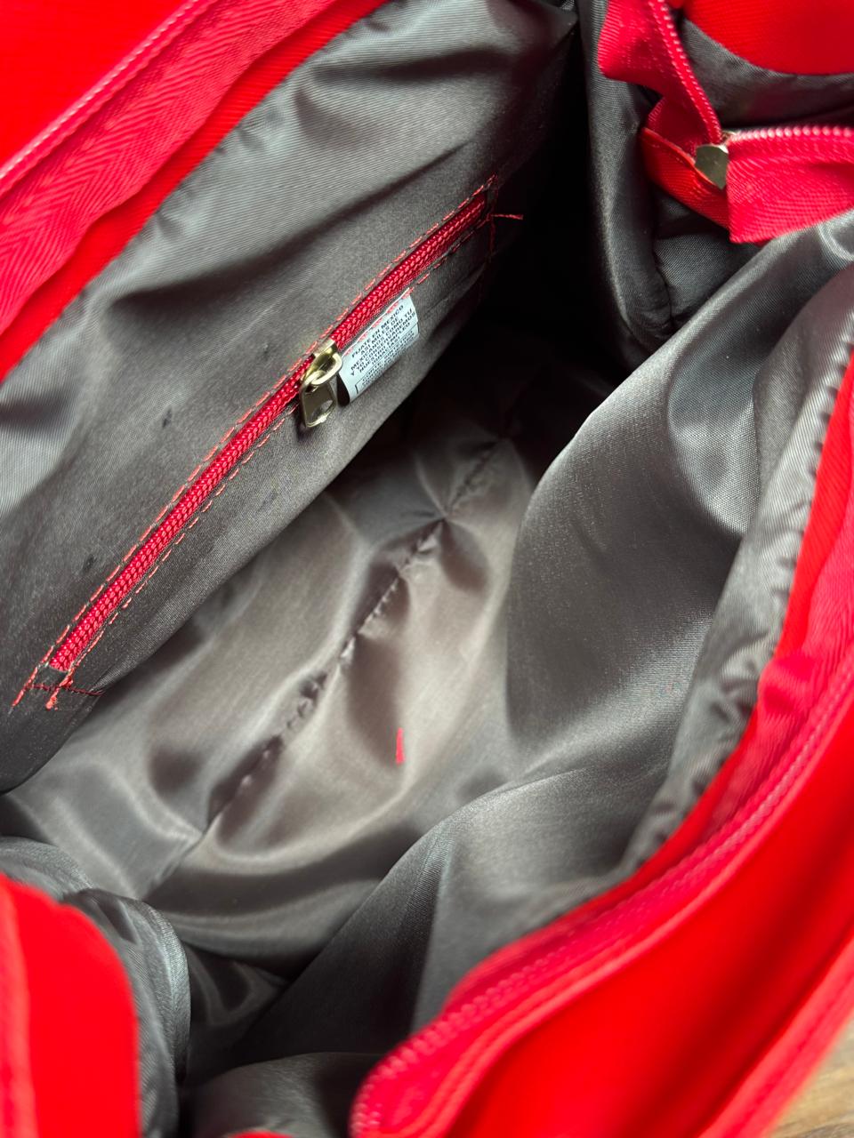 MOCHILA YUTE ROJO/FLORES F BLANCO